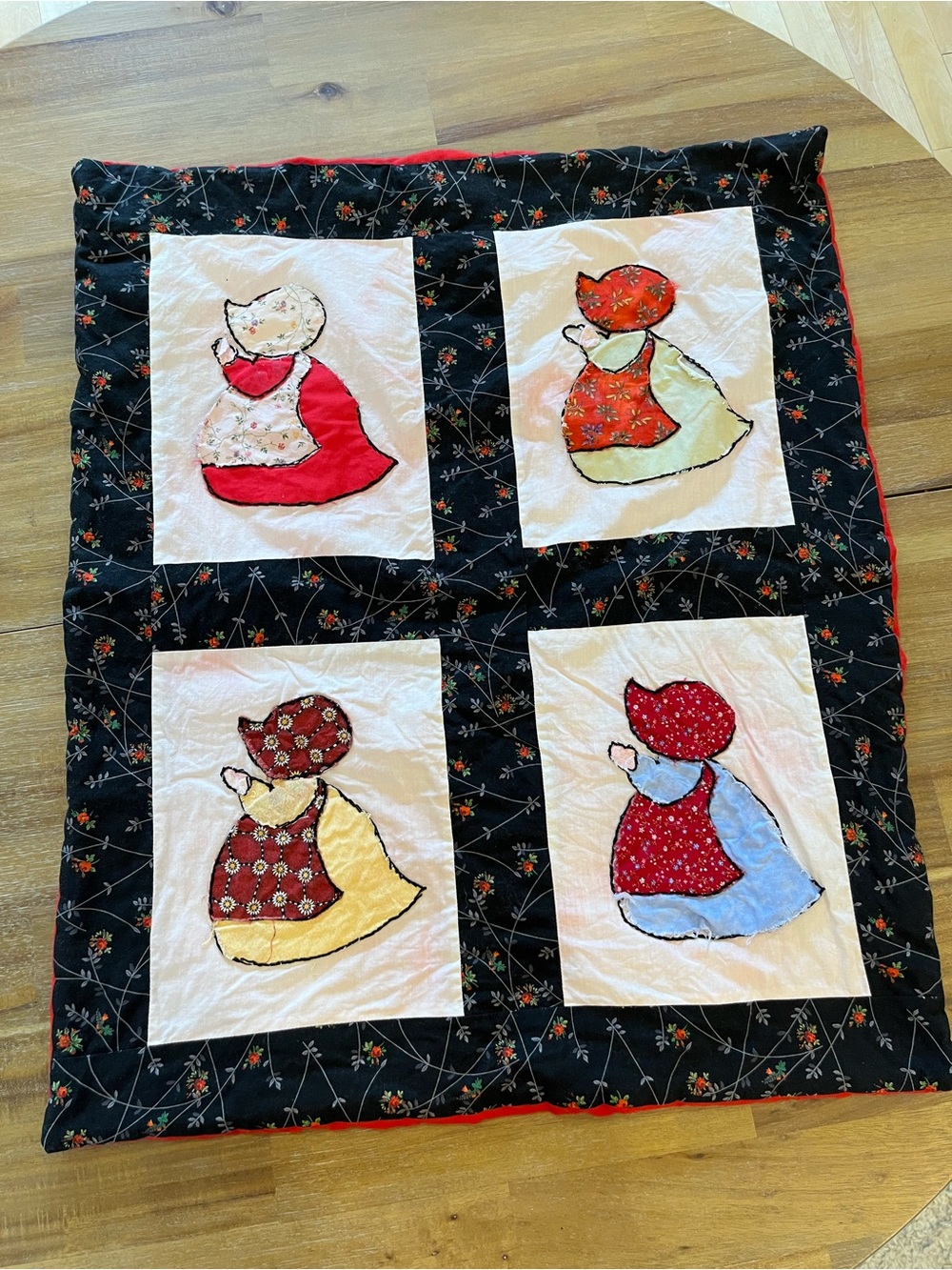Vintage Handmade Sunbonnet Sue Mini Quilt Wall
Hanging Cottagecore Folk Art Red